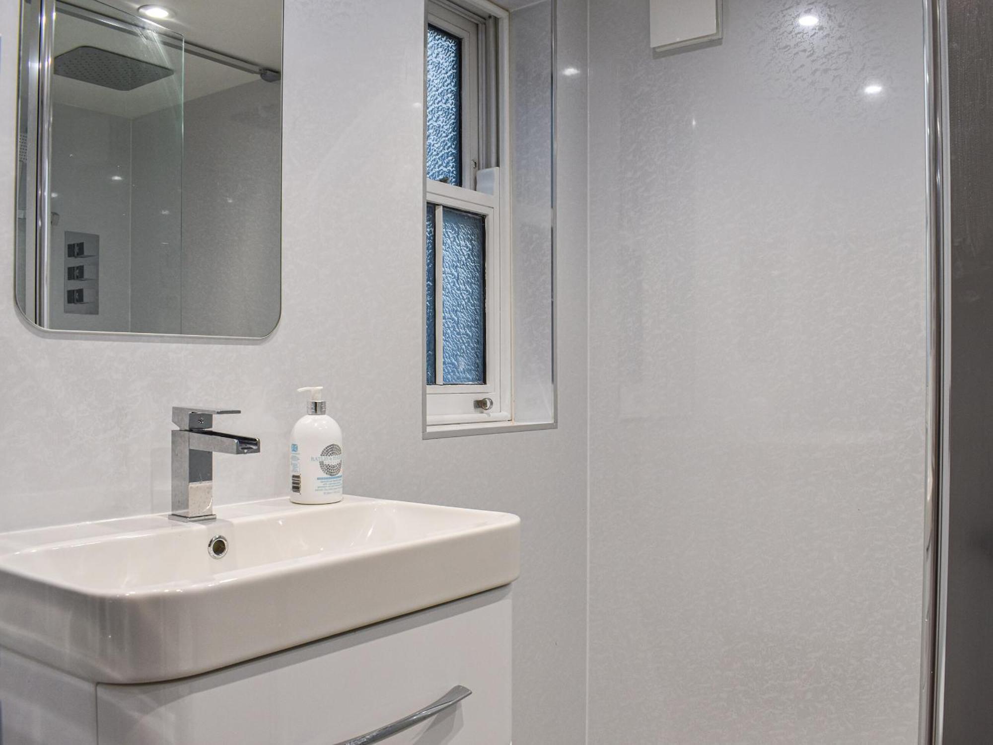 Whitby Bliss Villa Ngoại thất bức ảnh