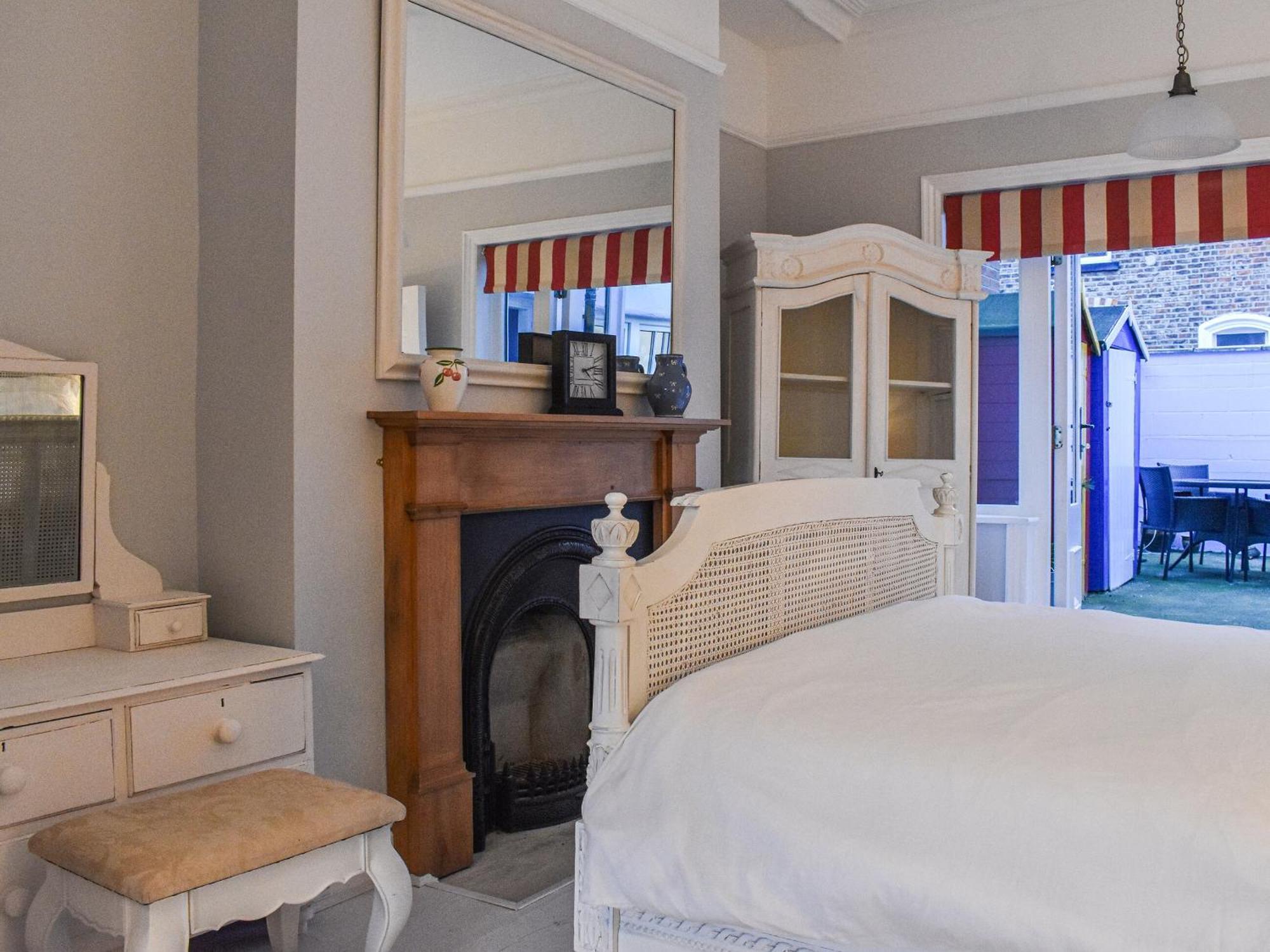 Whitby Bliss Villa Ngoại thất bức ảnh